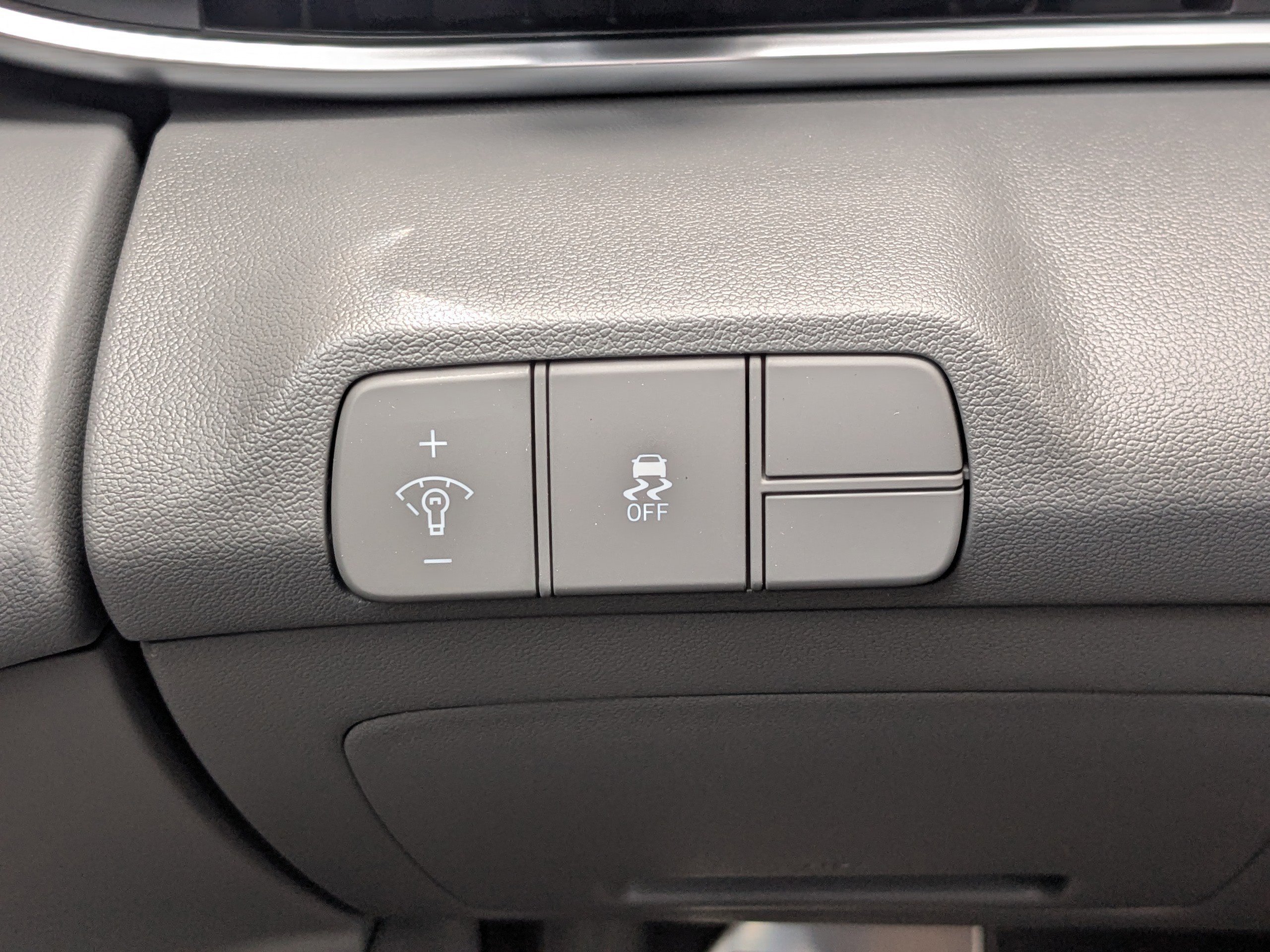 New 2025 Fluid Metal Hyundai SEL Sport image 25