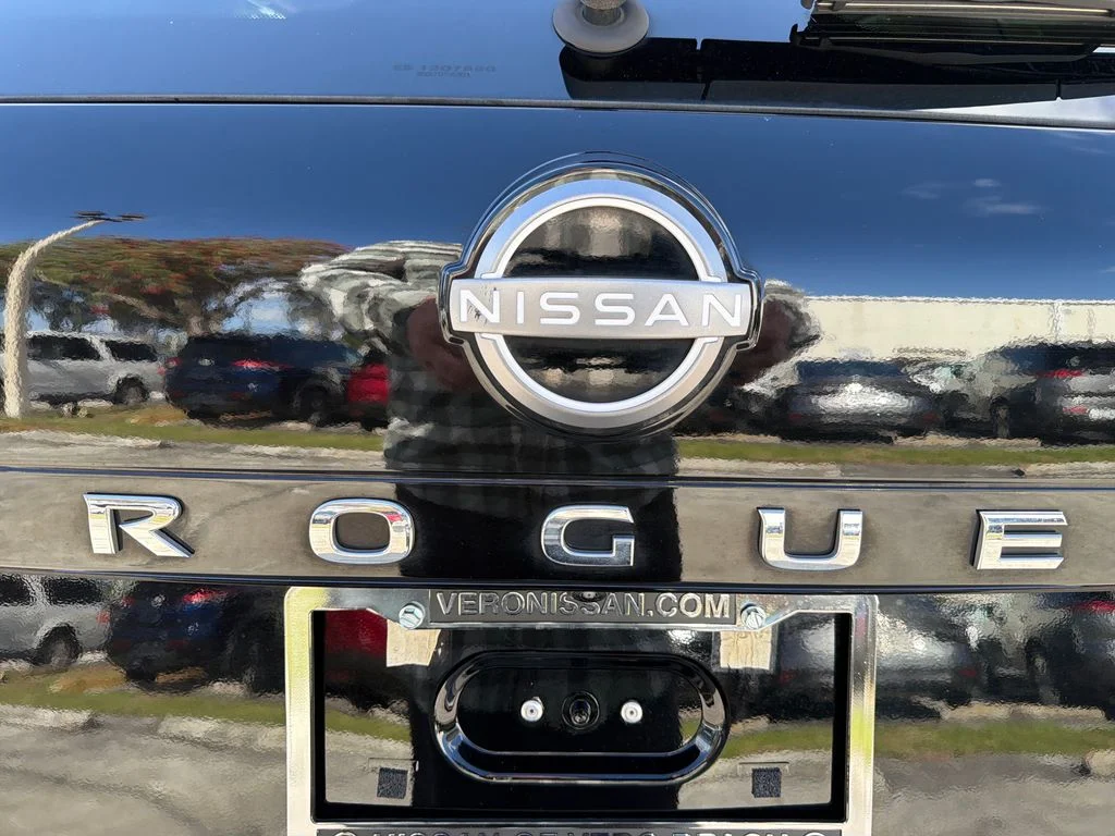 2022 Nissan Rogue SL - Photo 10