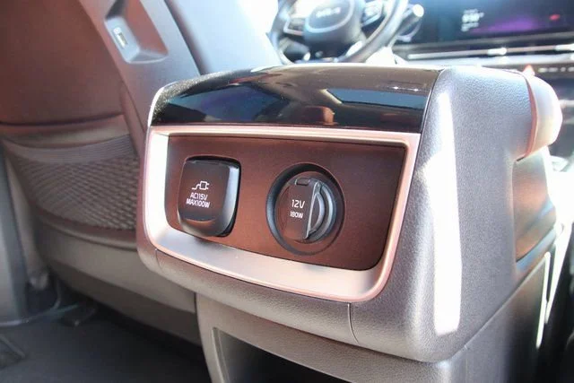 2023 Kia Carnival SX Prestige - Photo 31