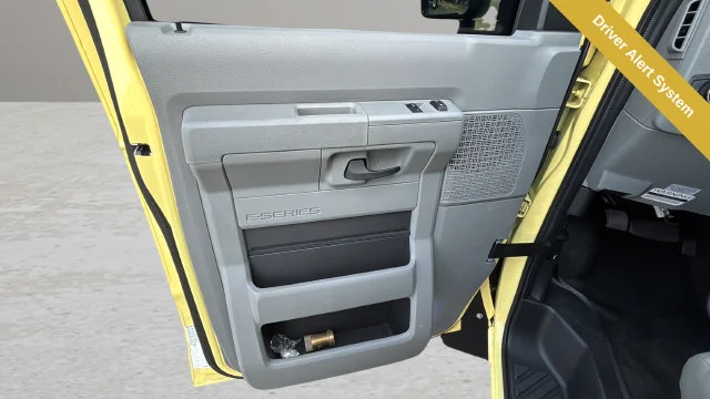 Used 2022 Yellow Ford Base image 21