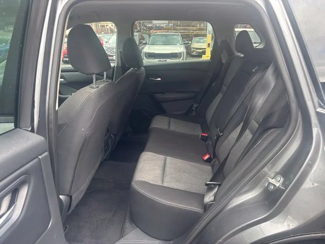Used 2024 Gray Nissan SV image 11