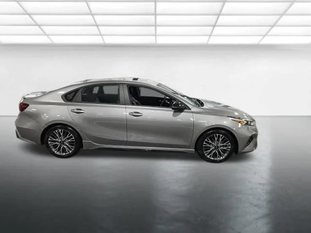 Used 2023 Gray Kia GT-Line image 3