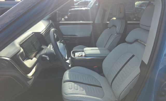 Used 2023 Blue Rivian Adventure Quad Motor Large Pack image 6