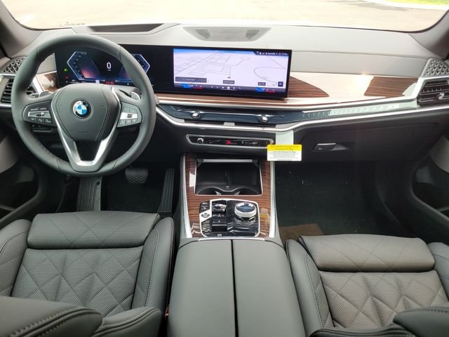 New 2026 White BMW xDrive40i image 13