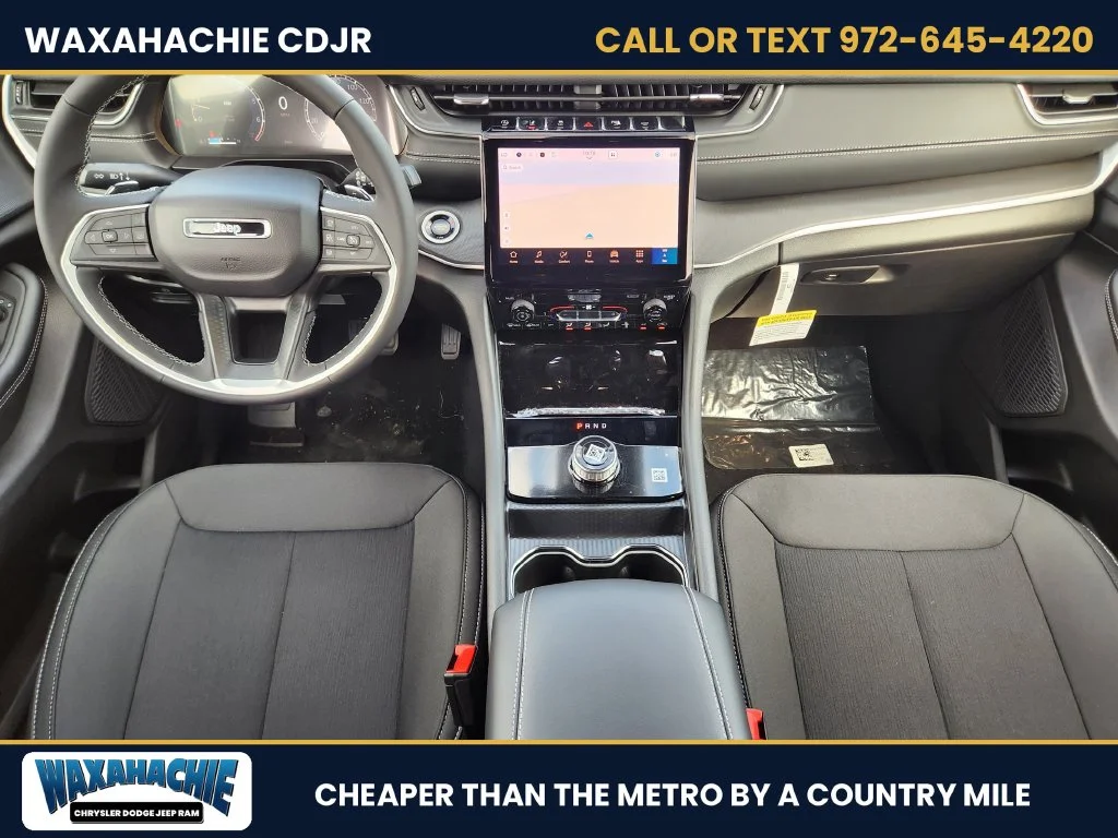 New 2027 Bright White Clear-Coat Paint Jeep Laredo image 21
