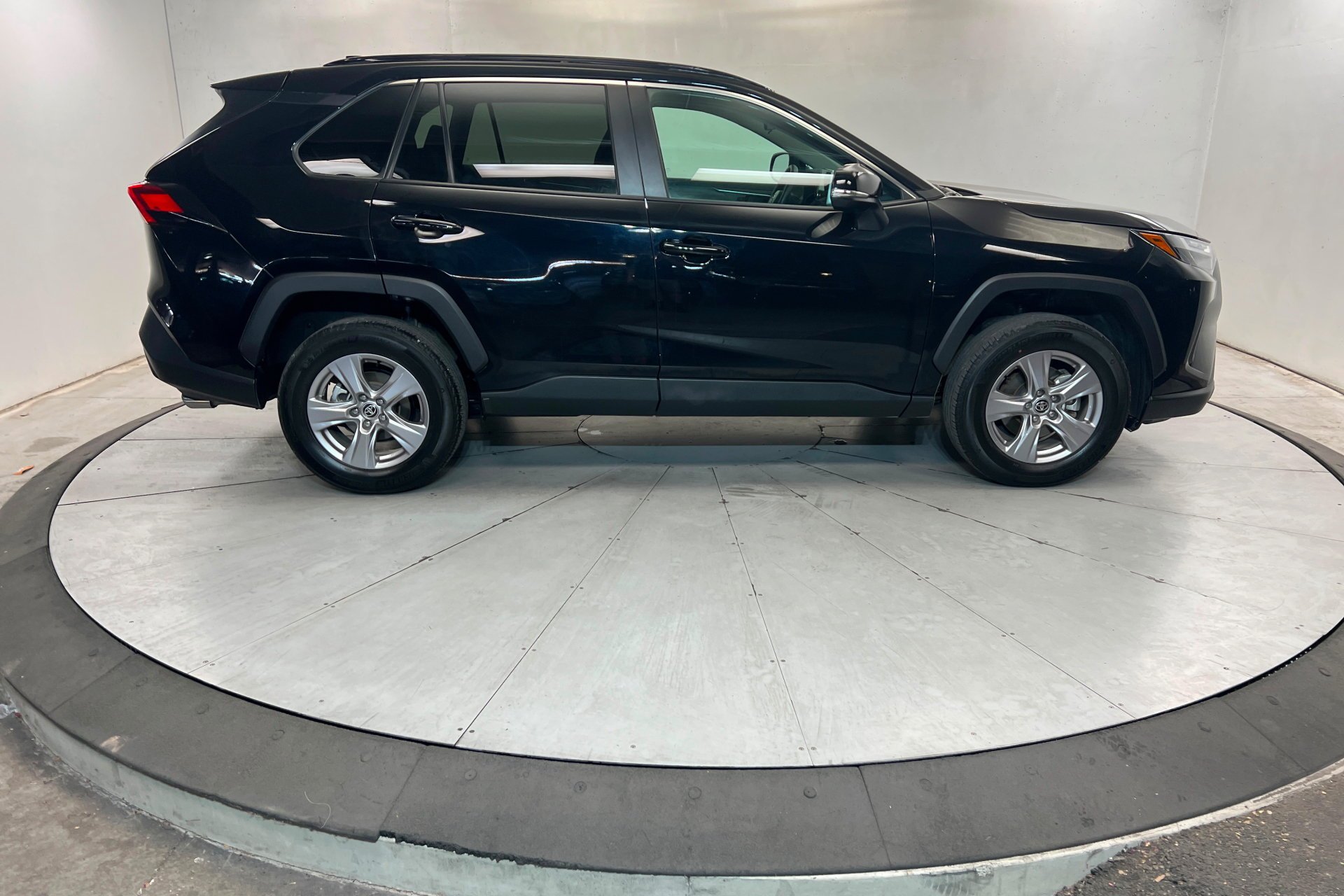 Used 2025 Midnight Black Metallic Toyota XLE image 7