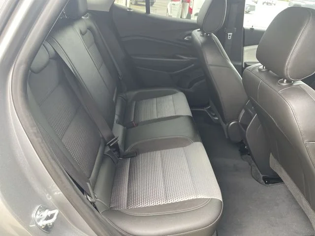 2025 Chevrolet Trax LT - Photo 37