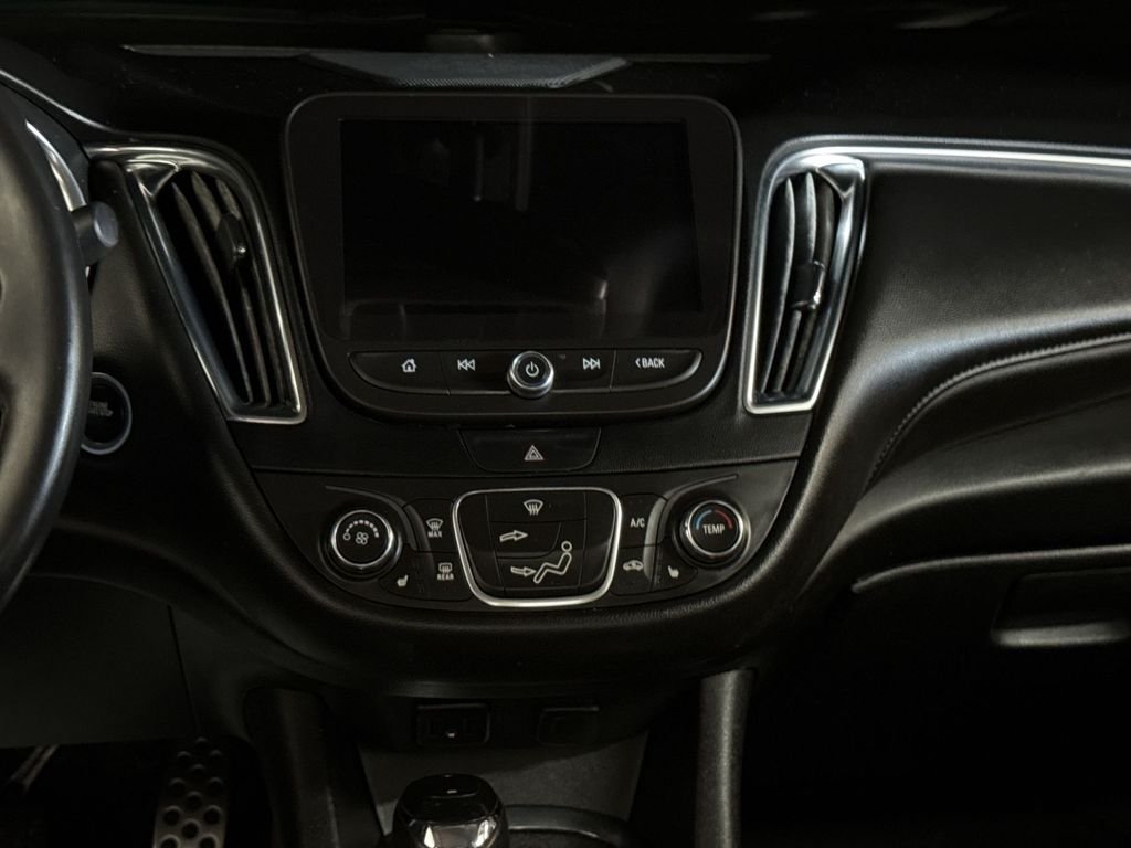 Used 2017 Velvet Chevrolet LT image 26