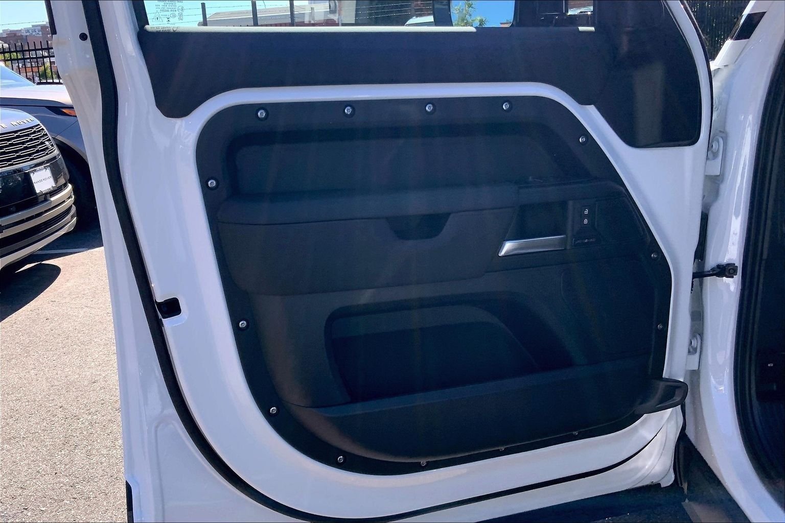 New 2026 Fuji White Land Rover S image 10