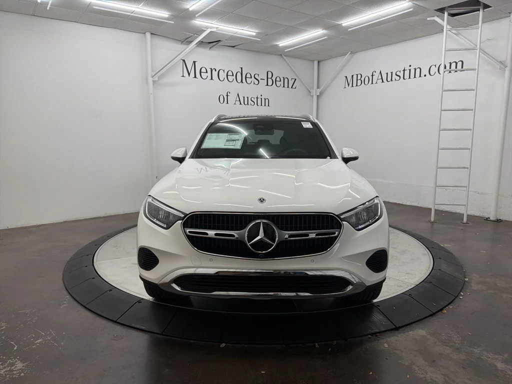 Used 2026 White Mercedes-Benz GLC 300 image 2