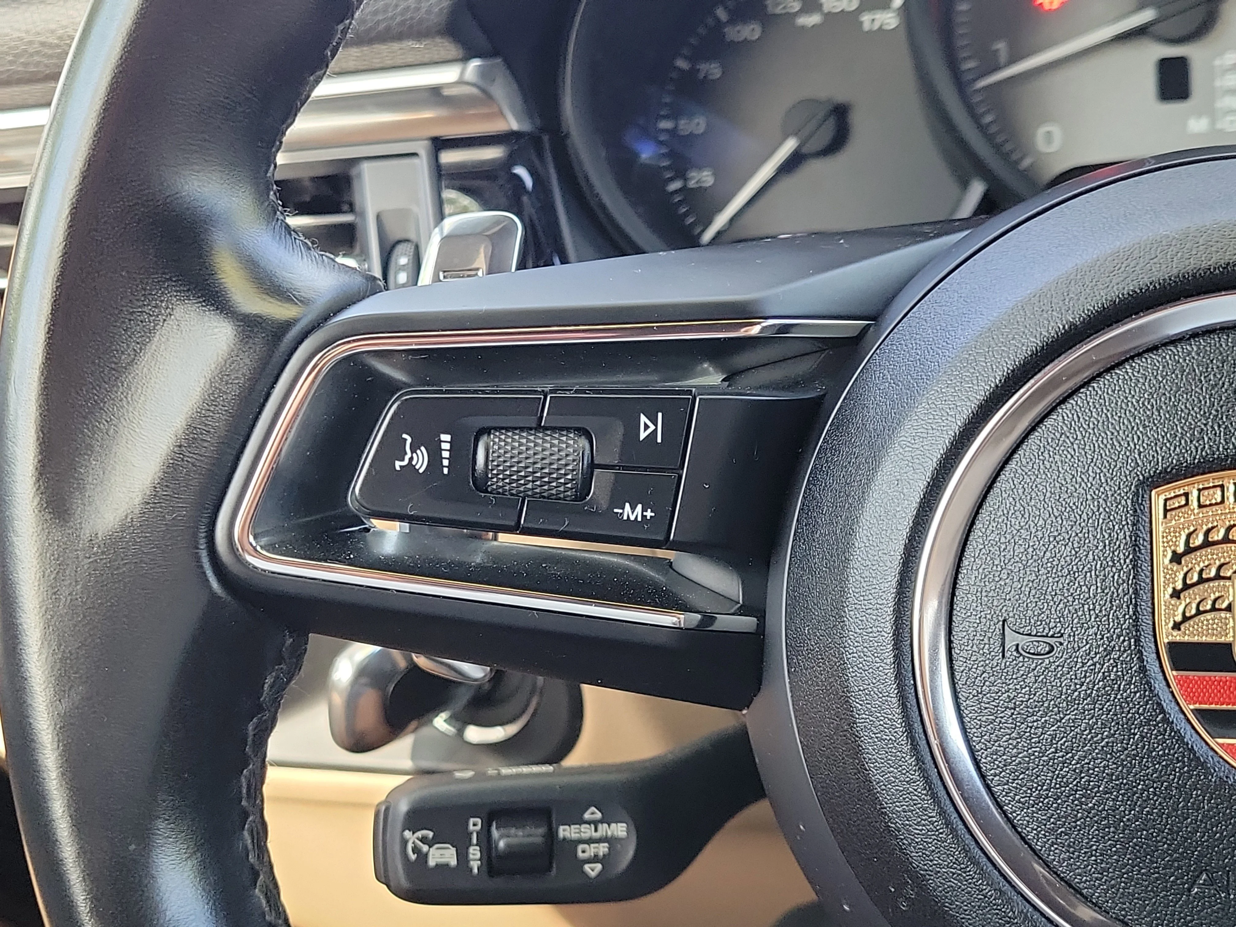 2024 Porsche Macan S - Photo 19