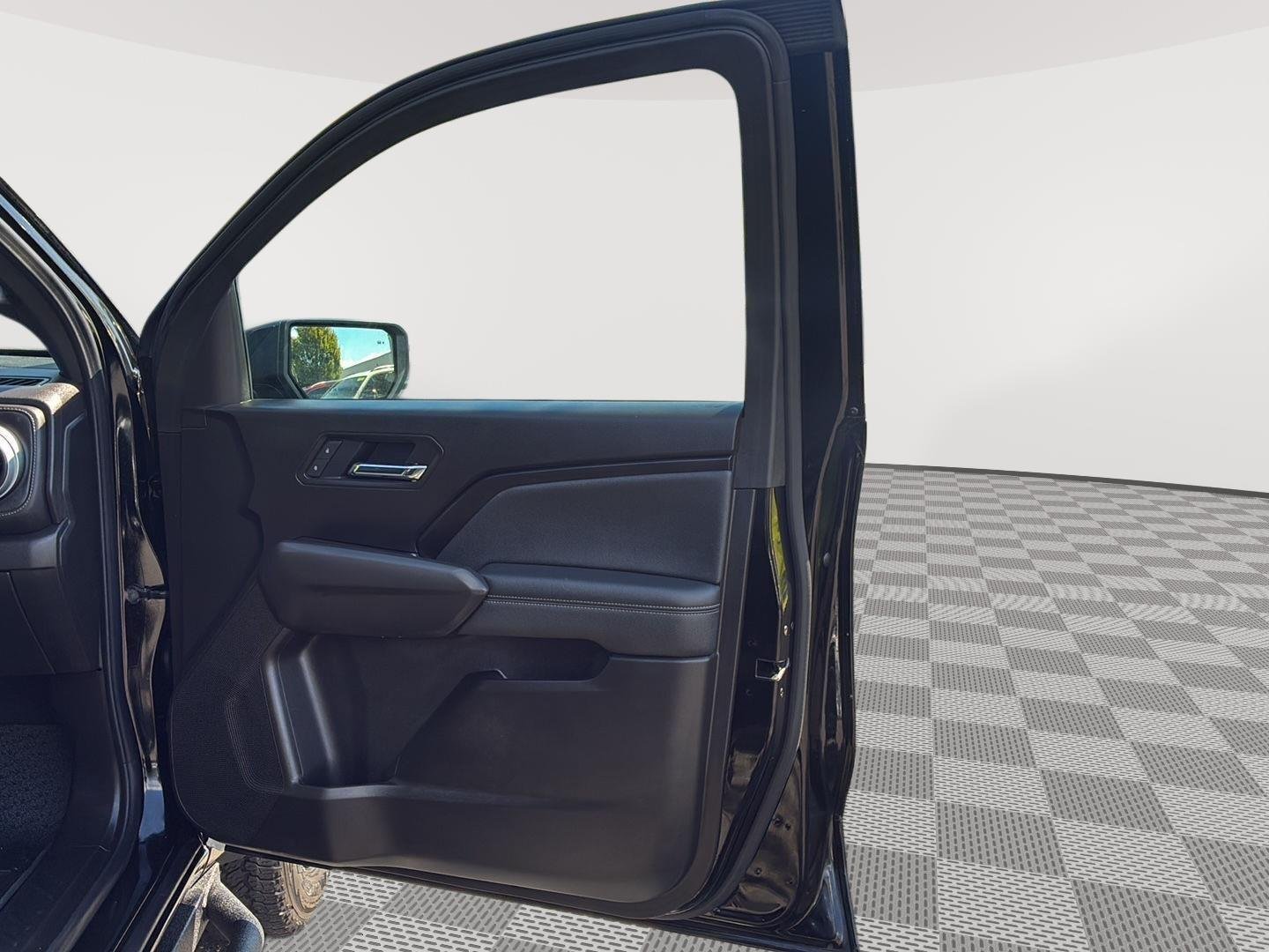Used 2026 Black Chevrolet 4WD LT image 10