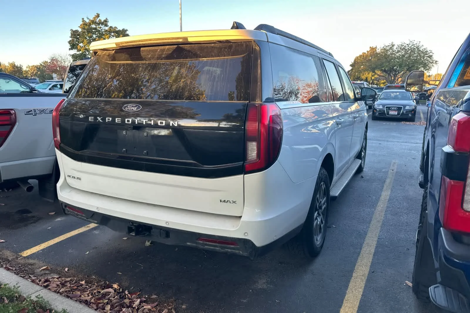 Used 2025 Star White Ford Active image 4