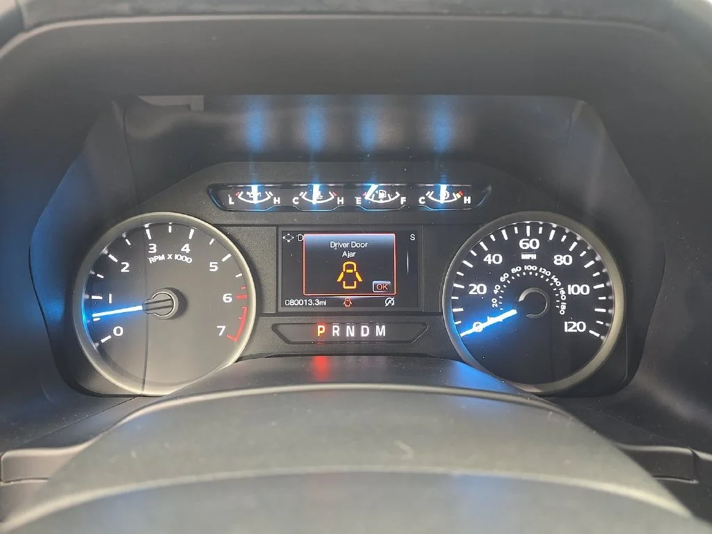 Used 2019 Gray Ford XLT image 9