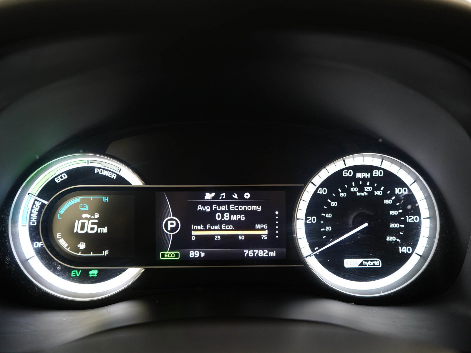 Used 2018 Snow White Pearl Kia LX image 18