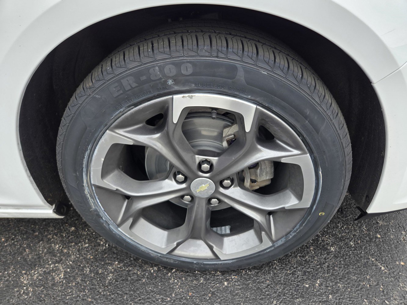 Used 2021 SUMMIT WHITE Chevrolet LT image 39