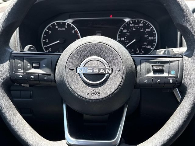 Used 2022 Blue Nissan SV image 17