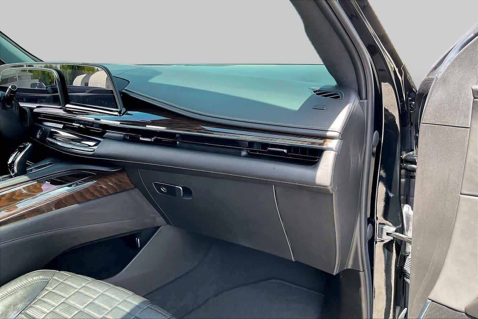 Used 2021 Black Raven Cadillac Sport Platinum image 19