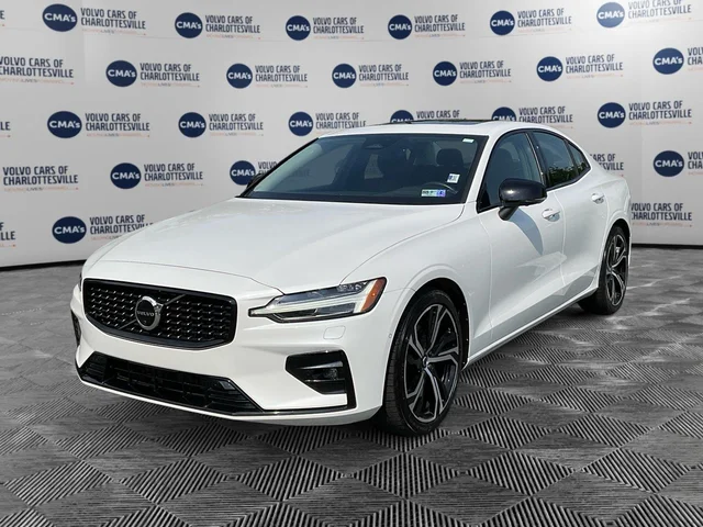 2023 Volvo S60 B5 Plus