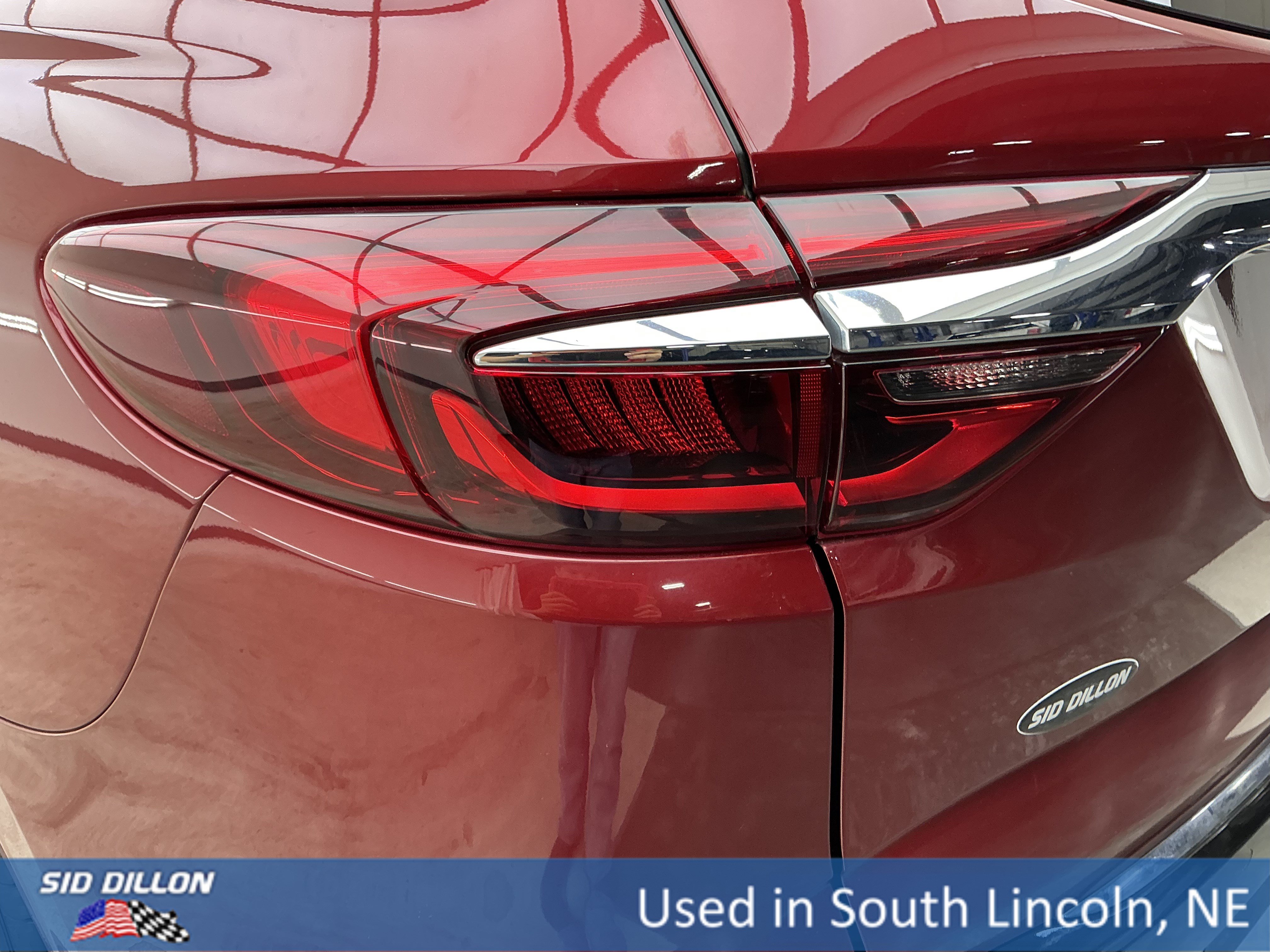 Used 2019 Red Quartz Tintcoat Buick Essence image 22
