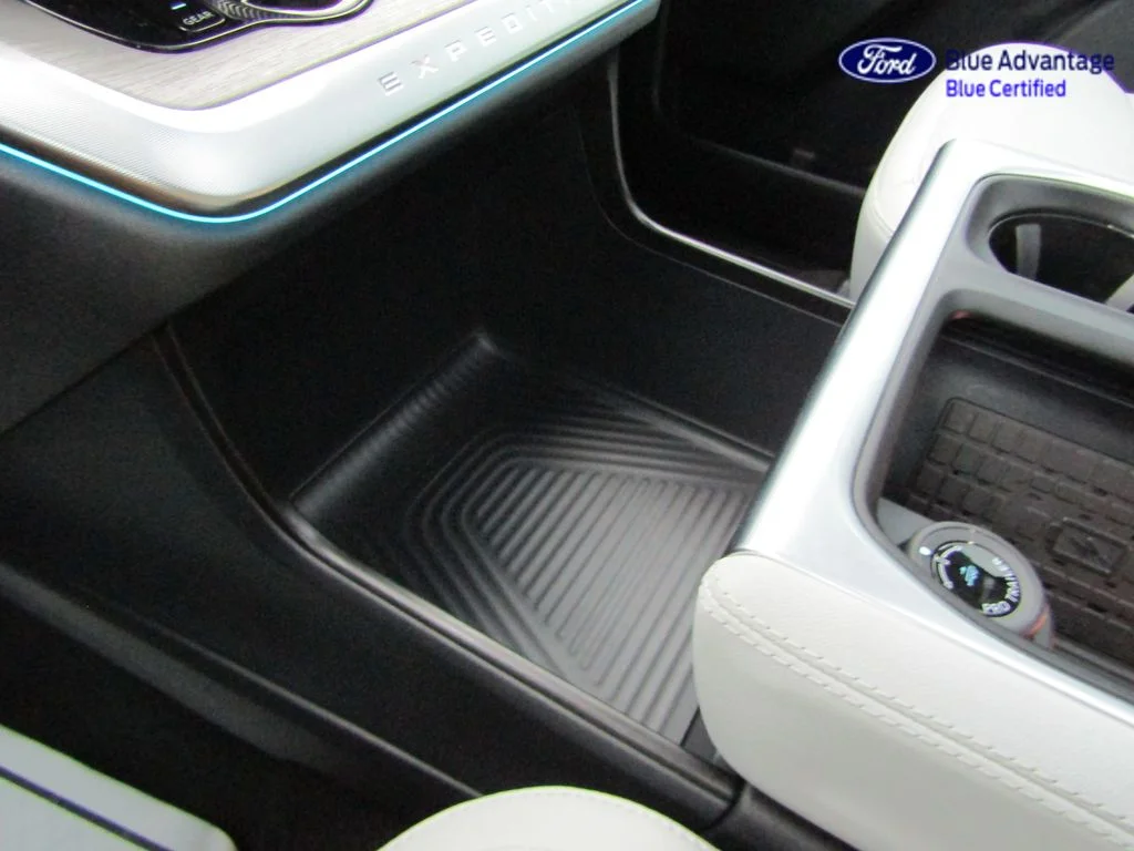 Certified Used 2025 Stone Blue Metallic Ford Platinum image 27