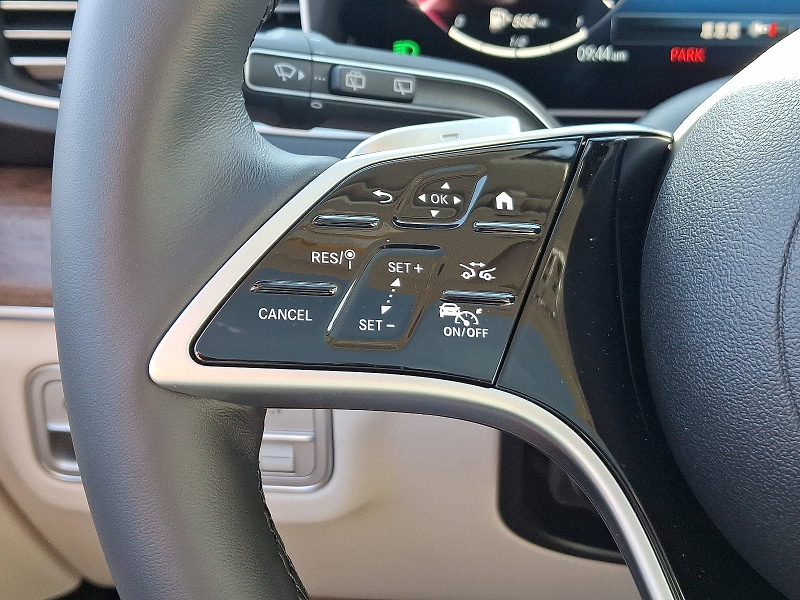 New 2026 Polar White Mercedes-Benz GLE 450 image 28
