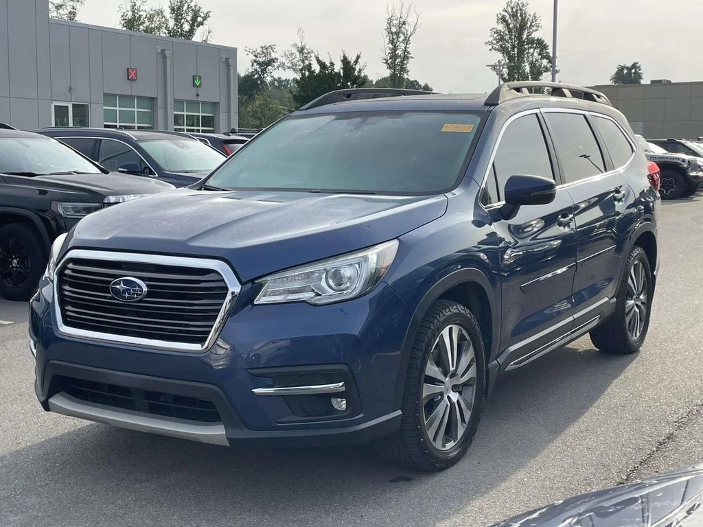 Used 2021 Abyss Blue Pearl Subaru Limited image 2