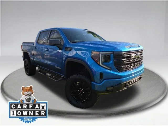 Used 2023 Blue GMC Elevation image 2