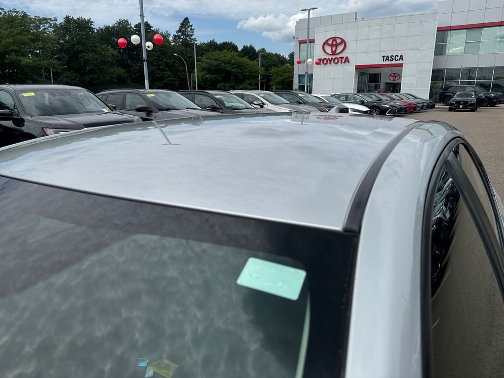 Used 2020 Silver Toyota LE image 44