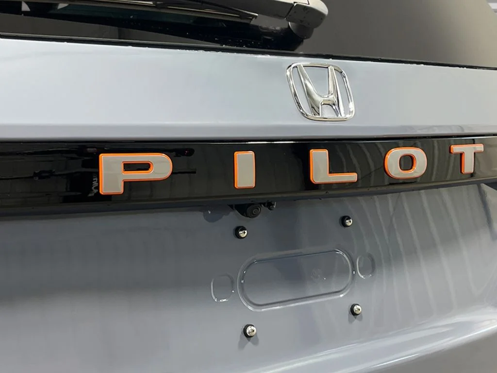 New 2026 Sonic Gray Pearl Honda TrailSport image 6