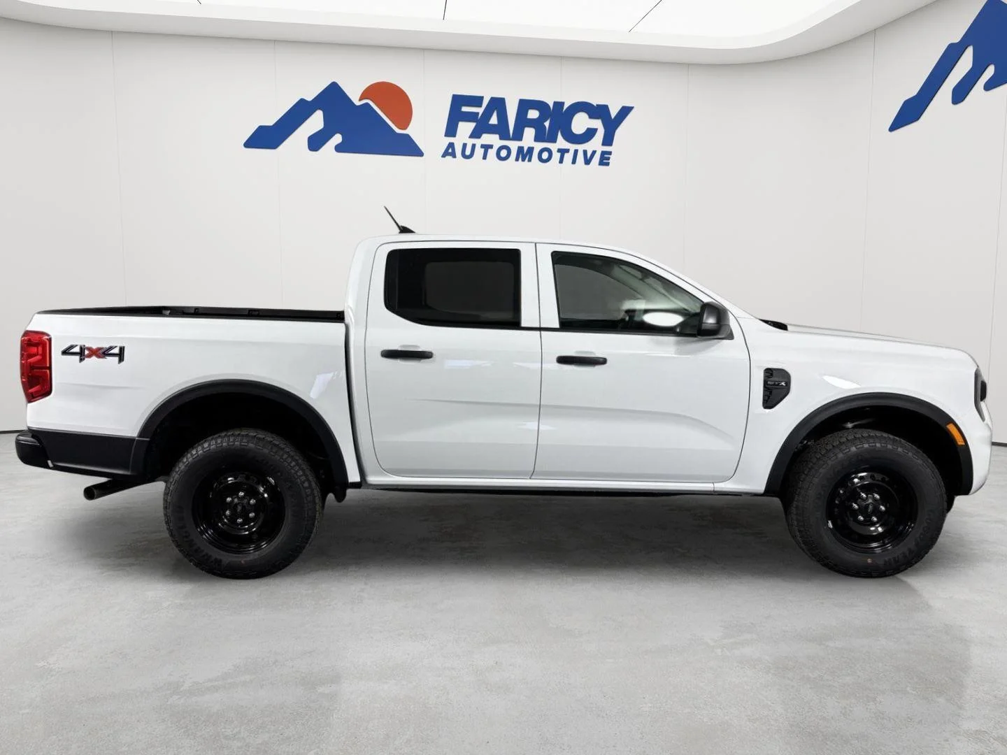 Used 2026 Oxford White Ford XL image 9