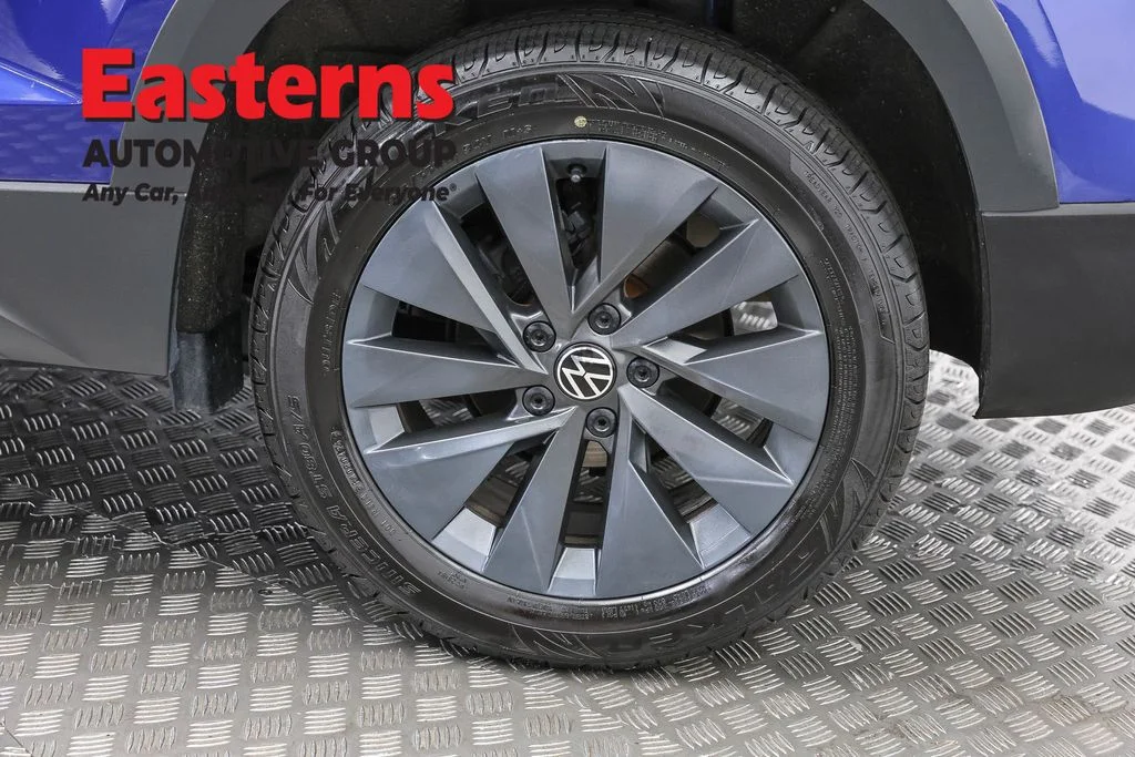 Used 2024 Gray Volkswagen 1.5T S image 31