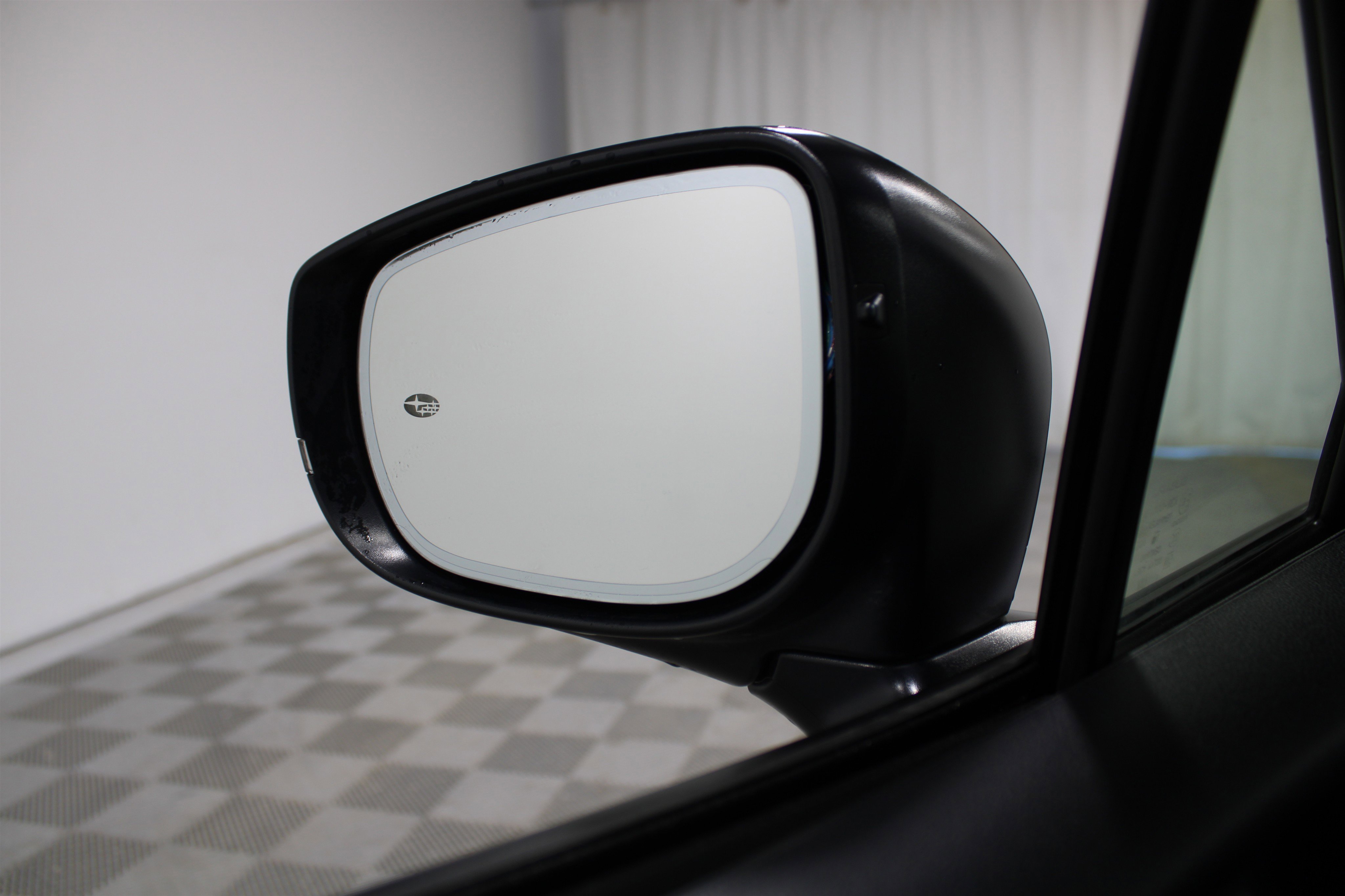 Used 2025 Ice Silver Metallic Subaru RS image 17