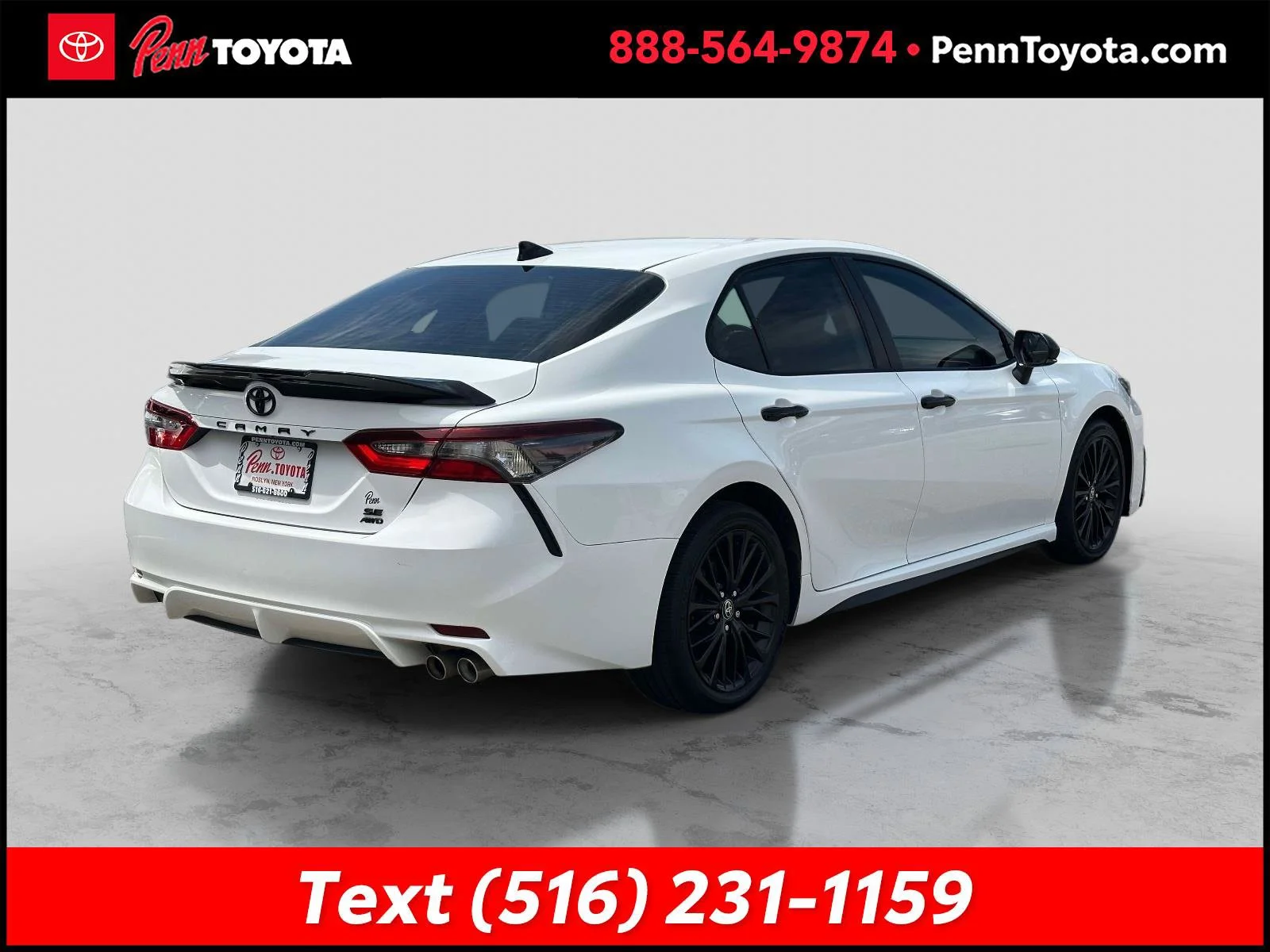 Used 2022 White Toyota SE Nightshade image 4
