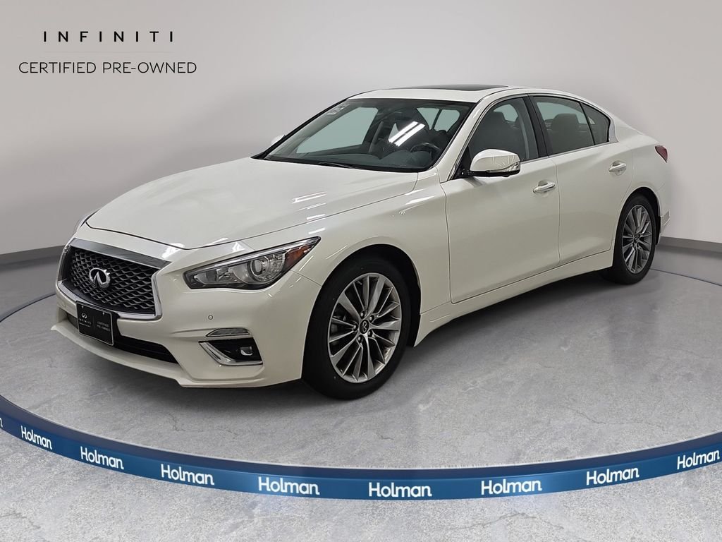 Certified Used 2023 Majestic White INFINITI LUXE image 1