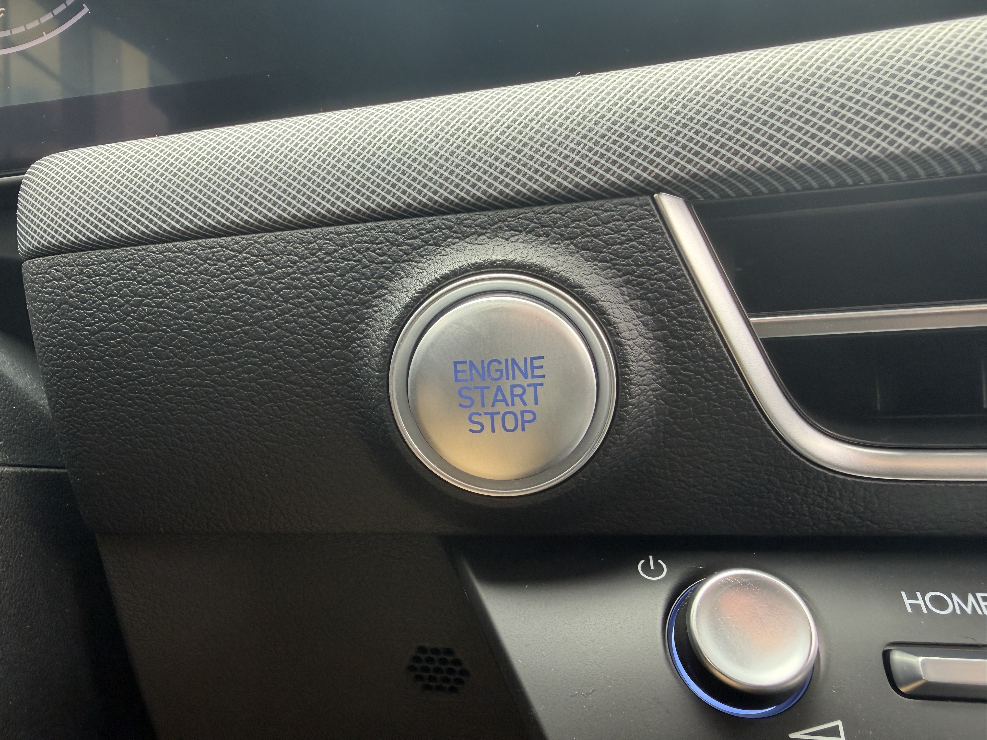 Used 2026 Transmission Blue Hyundai SE image 36