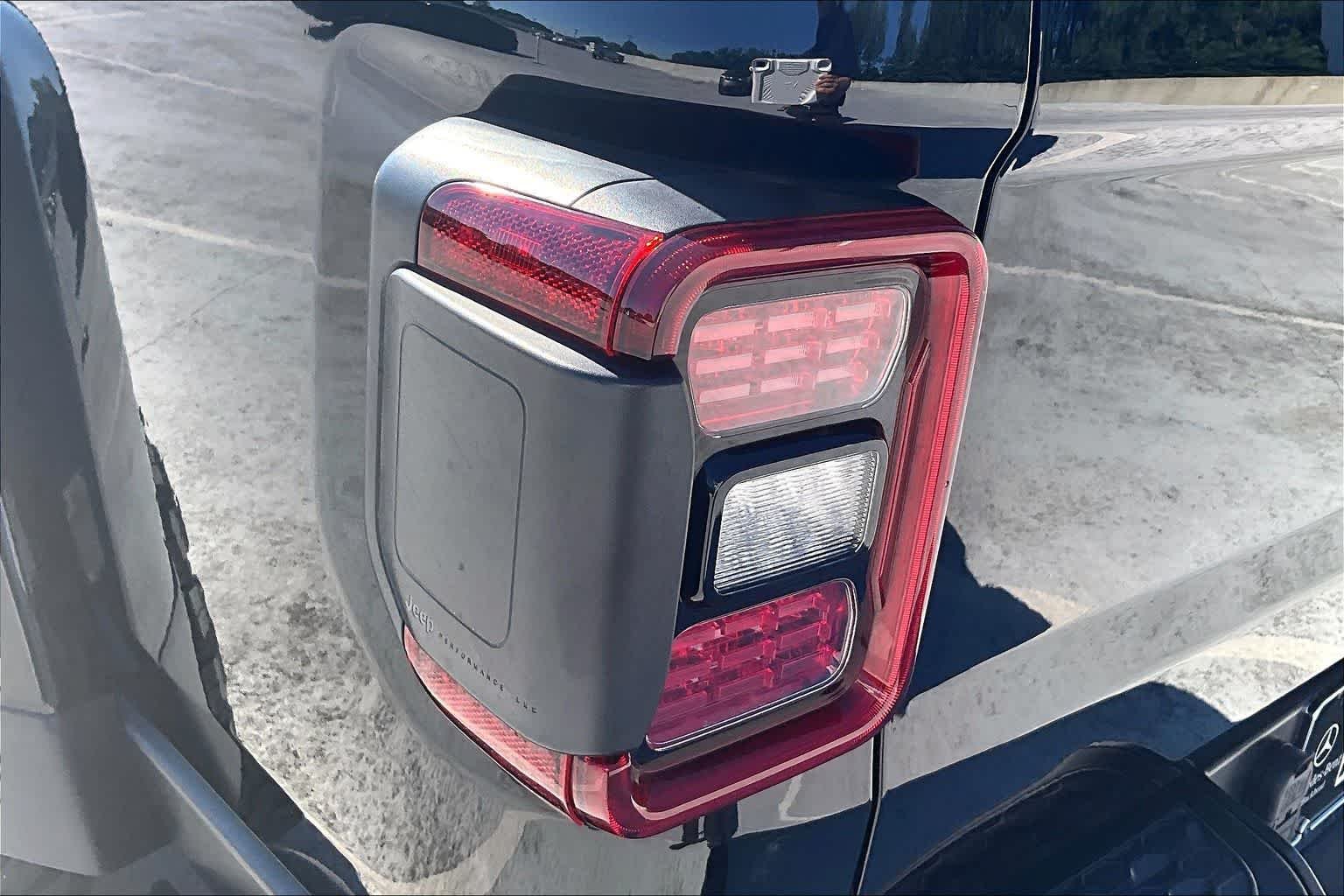 Used 2021 Black Clearcoat Jeep Rubicon image 28