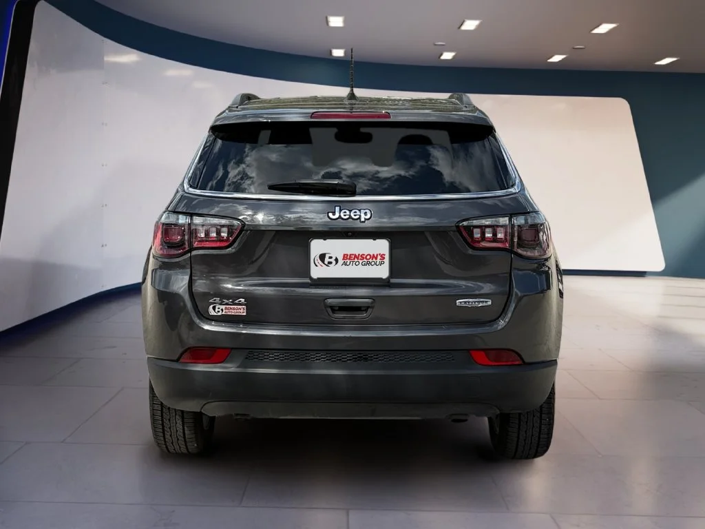 Used 2024 Gray Jeep Latitude image 4
