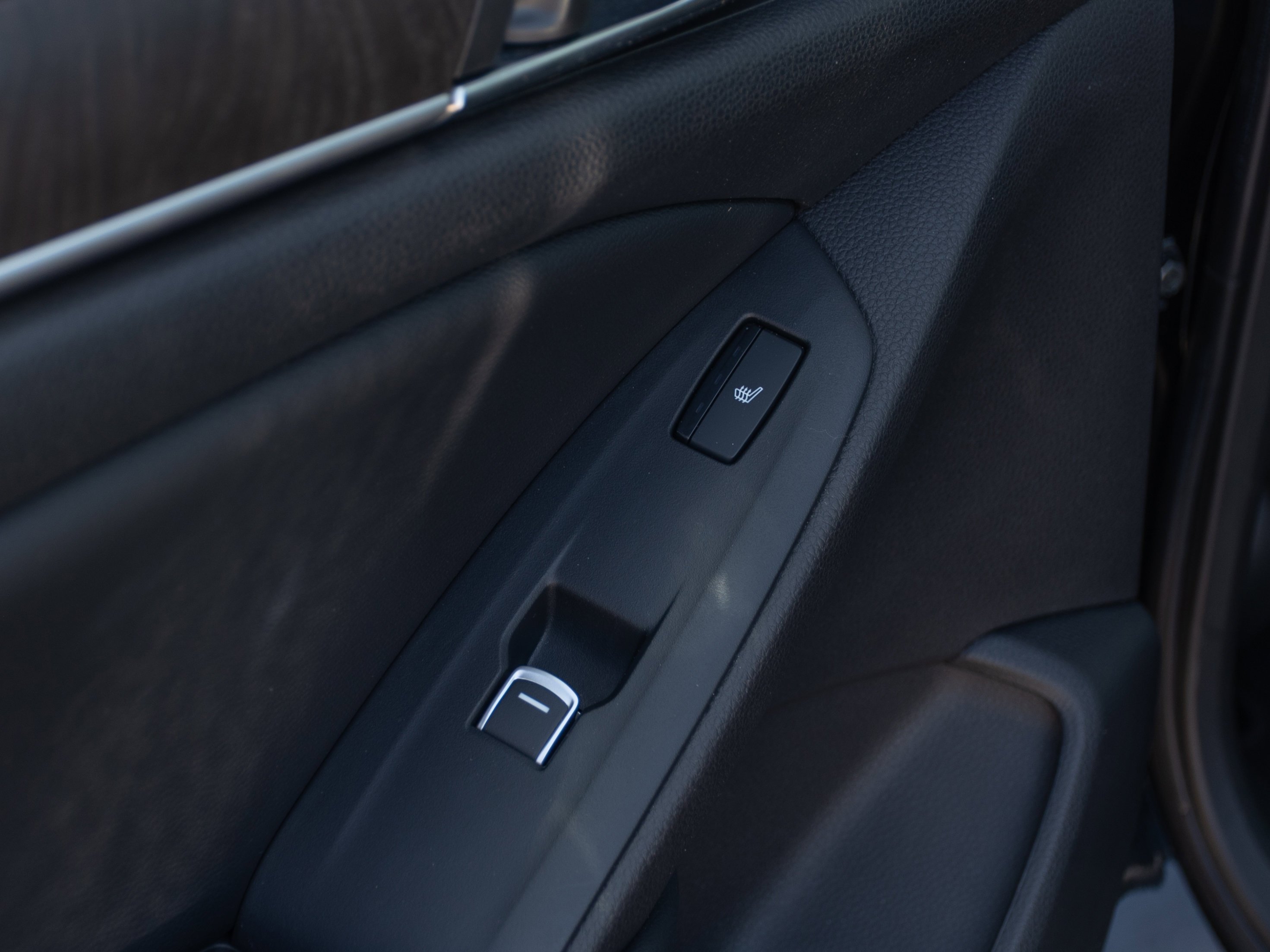 2022 Honda Accord Hybrid Touring - Photo 19
