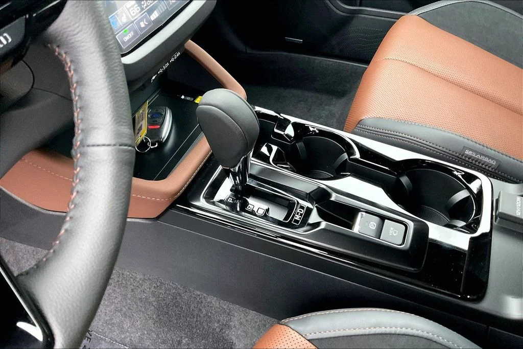 New 2026 AUTUMN GREEN METALLIC Subaru Touring image 7