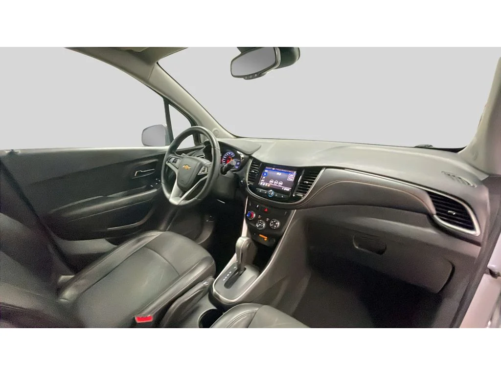 Used 2020 Silver Ice Metallic Chevrolet LT image 18