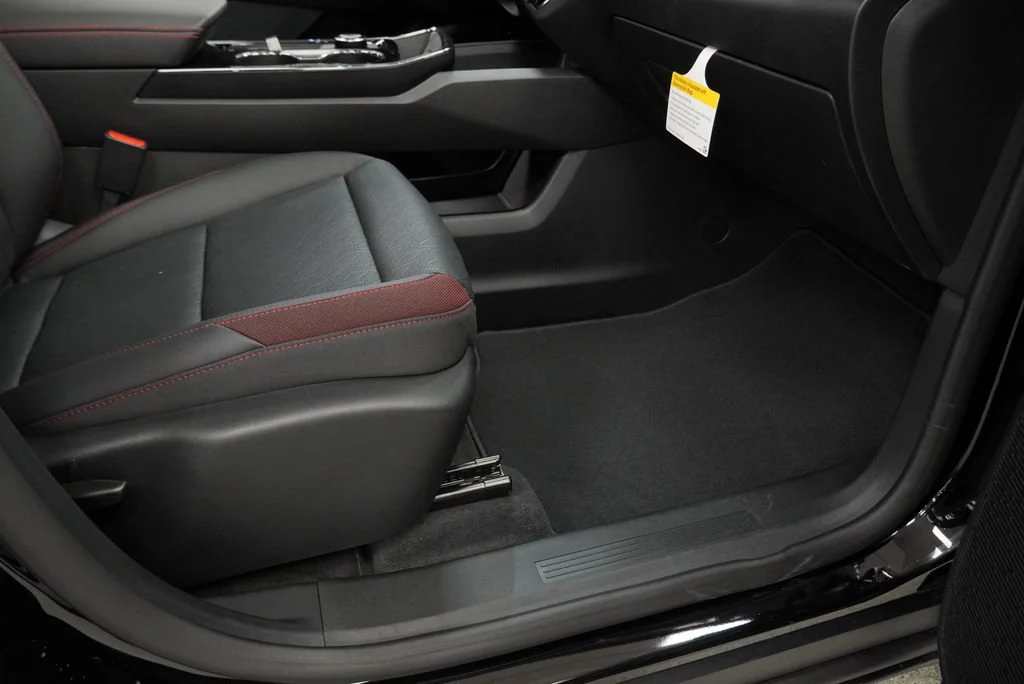 2027 Chevrolet Equinox RS - Photo 32