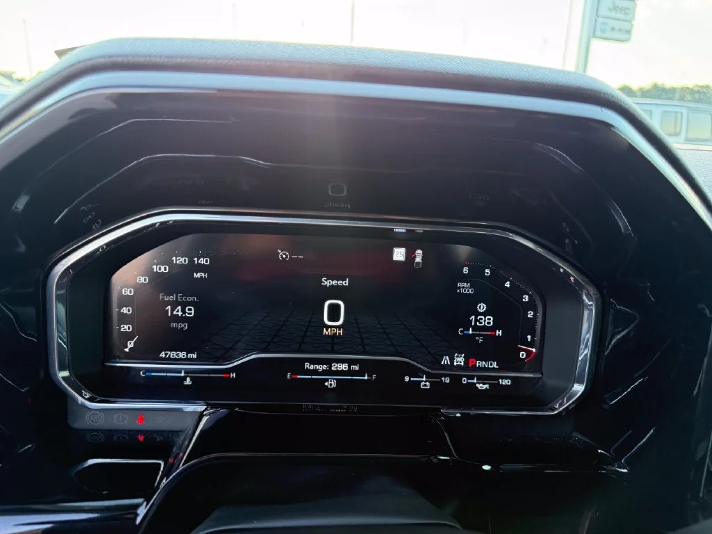 Used 2025 Silver GMC SLT image 15