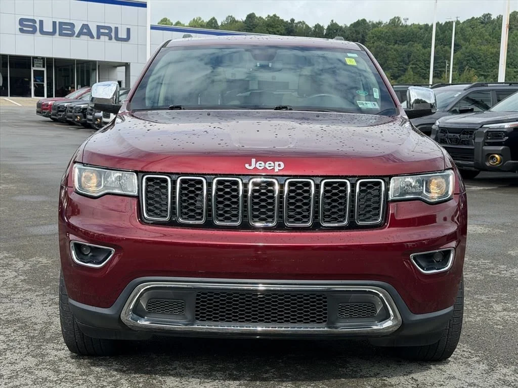 Used 2018 Red Jeep Limited image 19