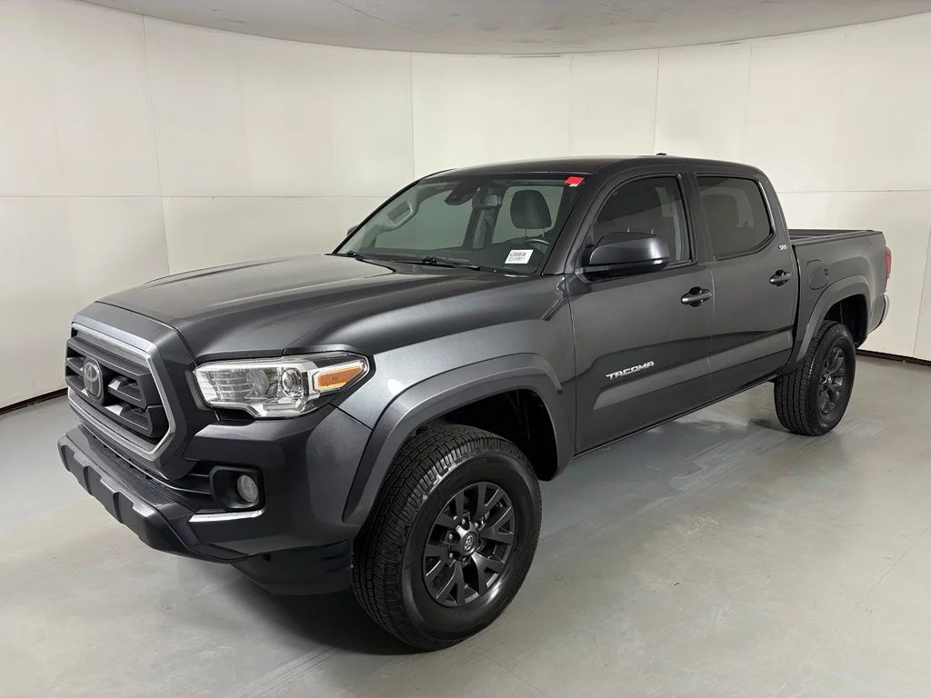 Used 2021 Gray Toyota SR5 image 4