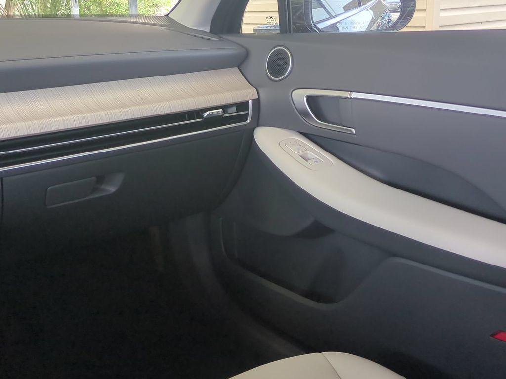 New 2026 Gray Hyundai SEL image 18