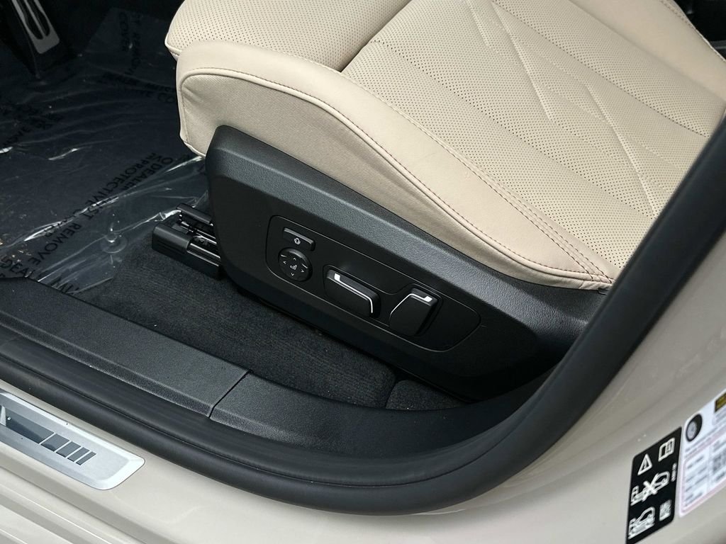 2026 BMW X3 M50 - Photo 17