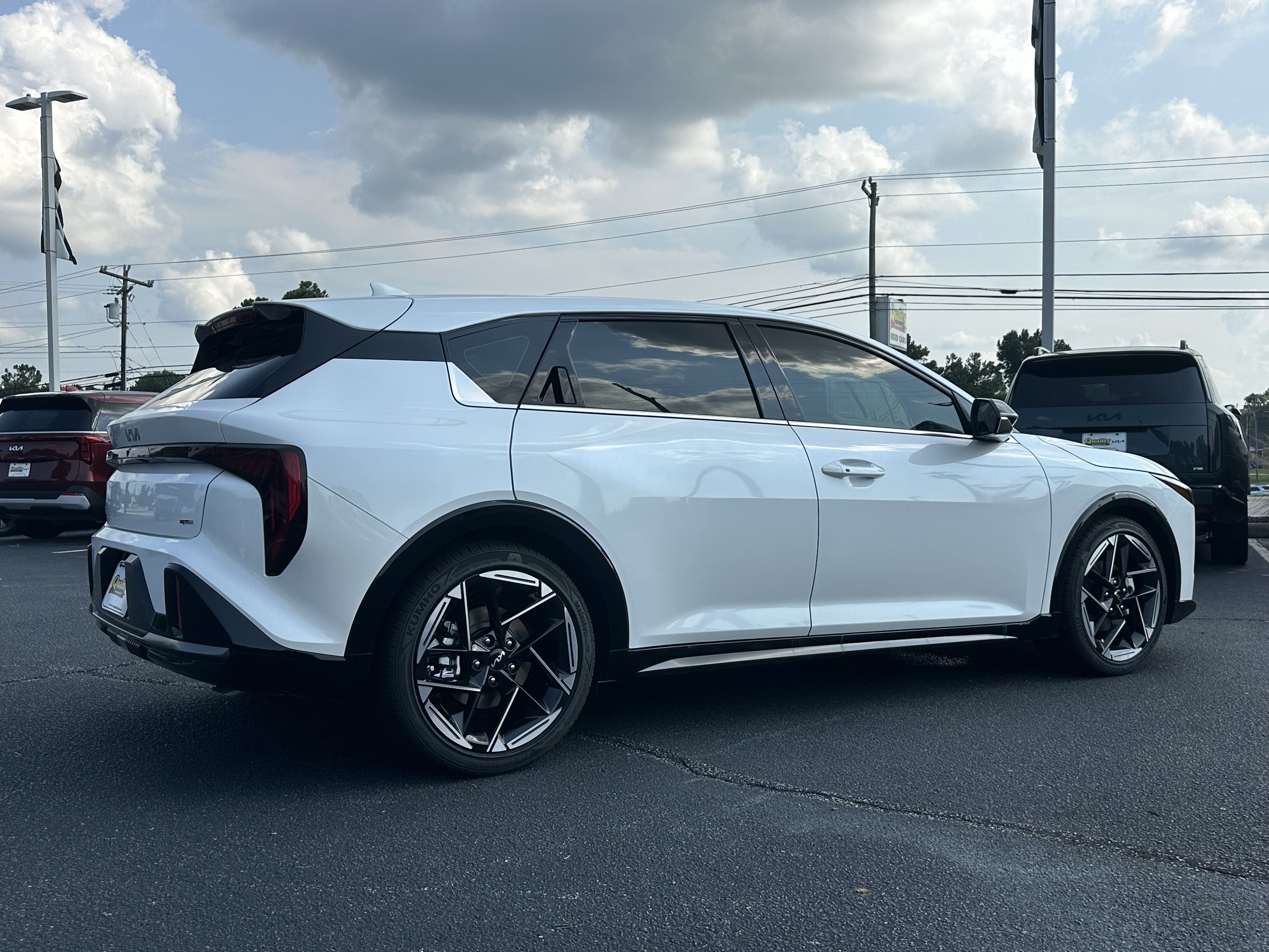 New 2026 Snow White Pearl Kia GT-Line image 8