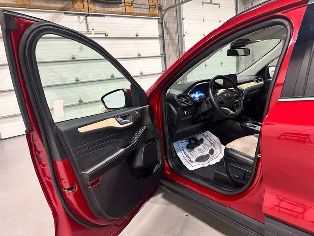 Used 2022 Red Ford Titanium image 12