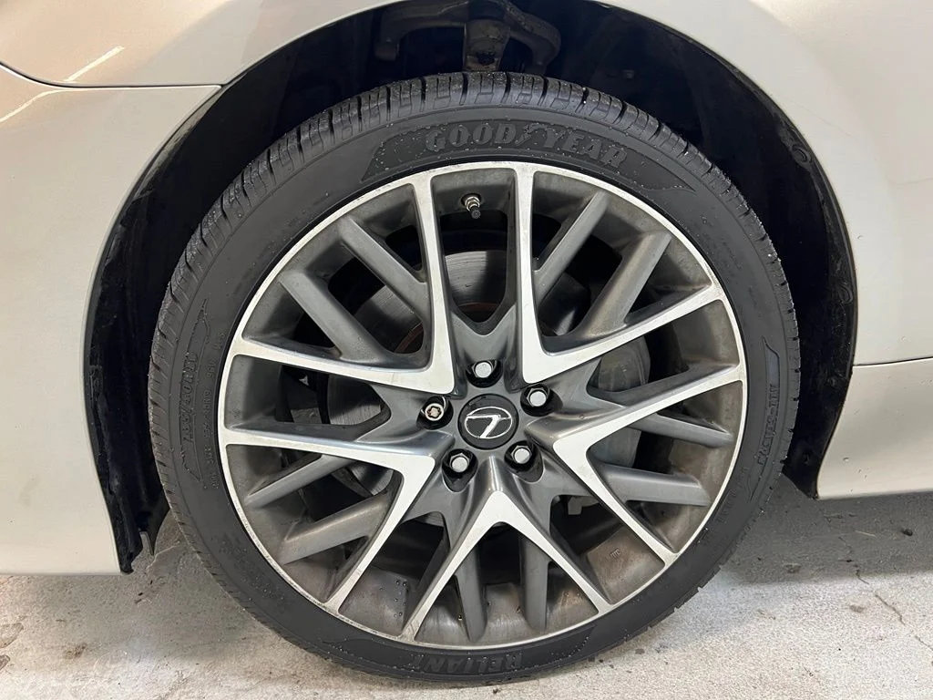 Used 2015 Silver Lexus 350 image 13